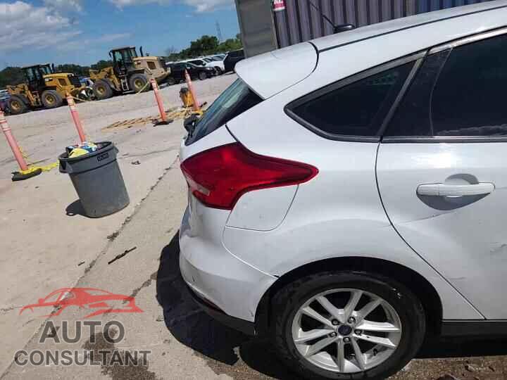 FORD FOCUS 2017 - 1FADP3K21HL216033