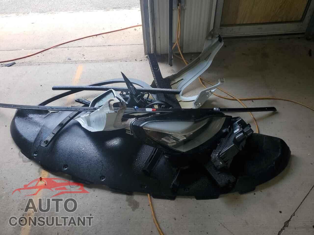 TESLA MODEL Y 2022 - 7SAYGAEE2NF338455
