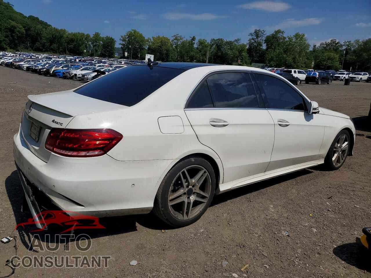 MERCEDES-BENZ E-CLASS 2015 - WDDHF8JB1FB116276
