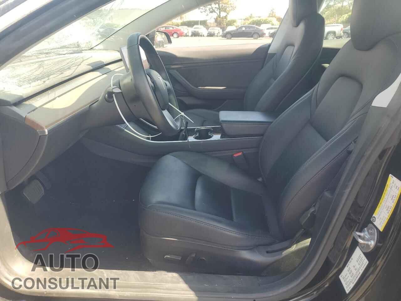 TESLA MODEL 3 2019 - 5YJ3E1EB4KF451659