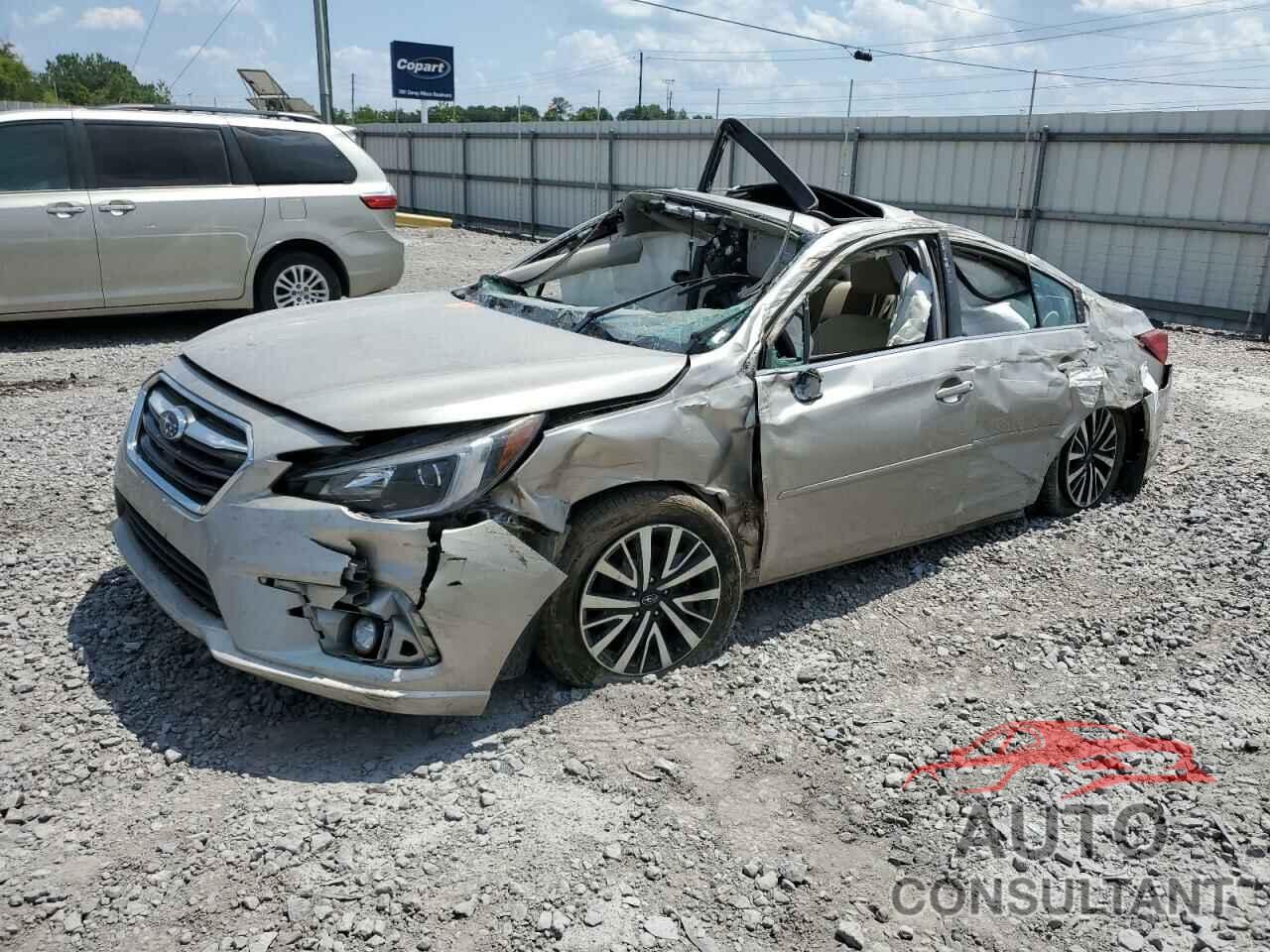 SUBARU LEGACY 2018 - 4S3BNAH66J3028054