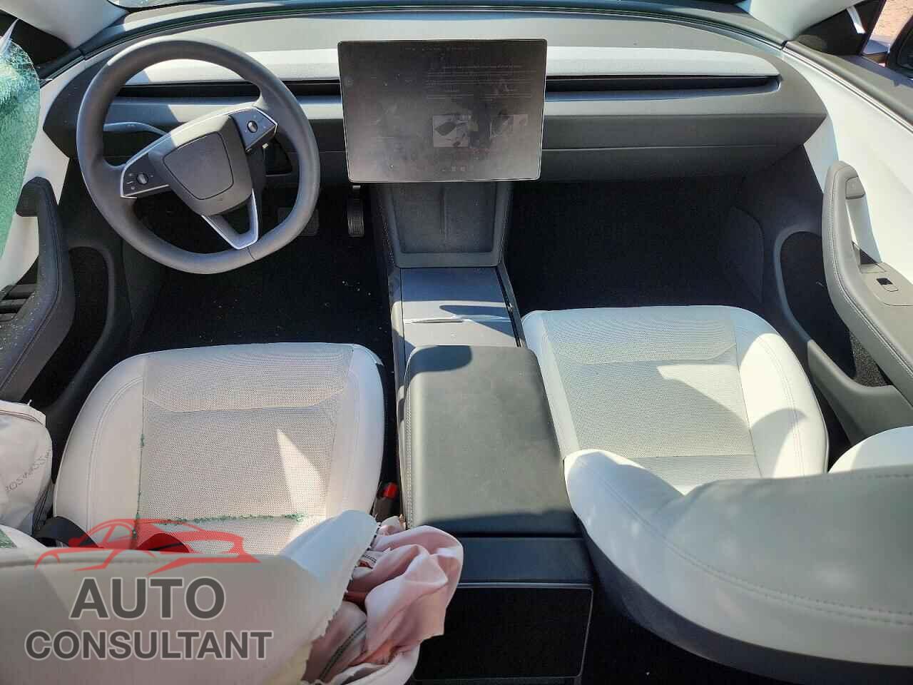 TESLA MODEL 3 2026 - 5YJ3E1EA8TF202905