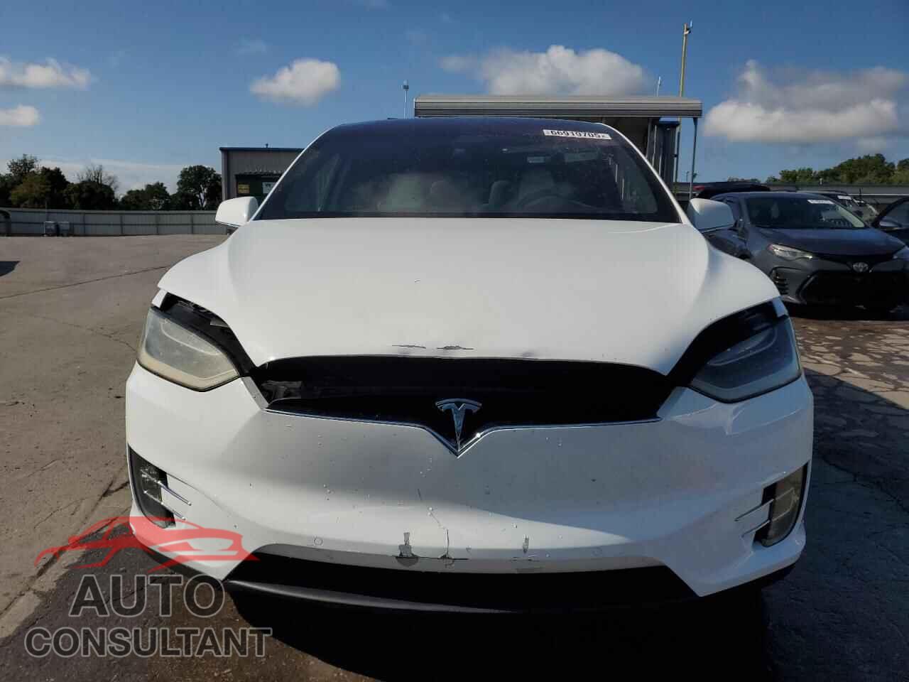 TESLA MODEL X 2016 - 5YJXCBE21GF019275