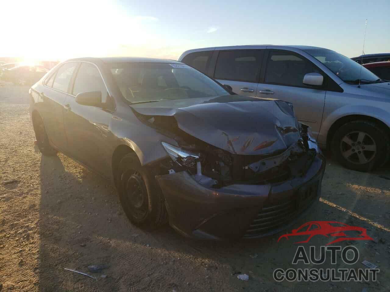 TOYOTA CAMRY 2016 - 4T4BF1FK9GR538433