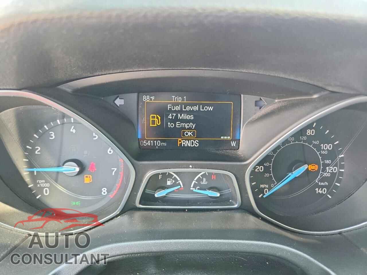 FORD FOCUS 2018 - 1FADP3FE8JL289359