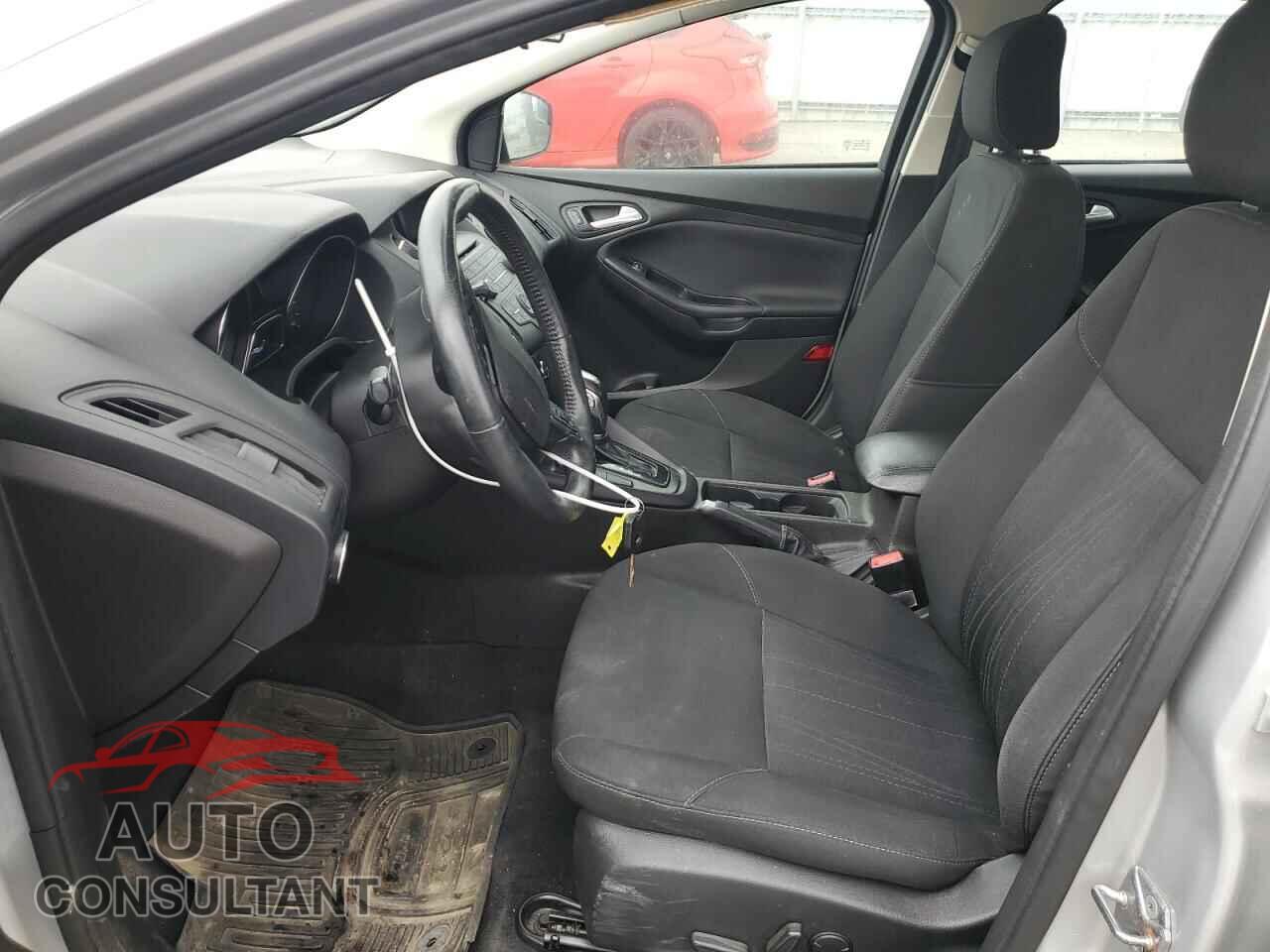 FORD FOCUS 2016 - 1FADP3F22GL365429
