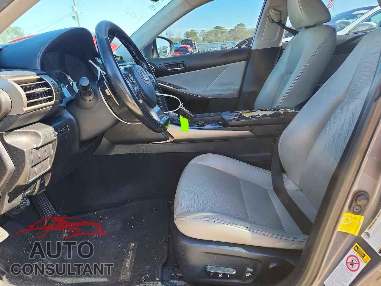 LEXUS IS 2014 - JTHBF1D27E5001972