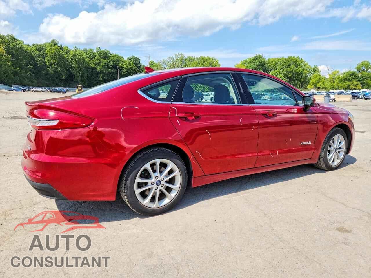FORD FUSION 2019 - 3FA6P0LU2KR204196