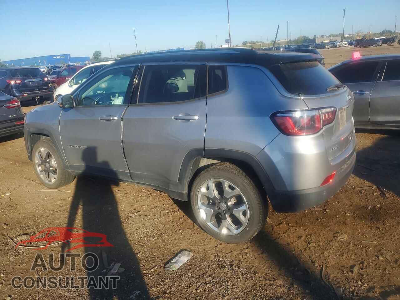 JEEP COMPASS 2018 - 3C4NJDCB5JT424009