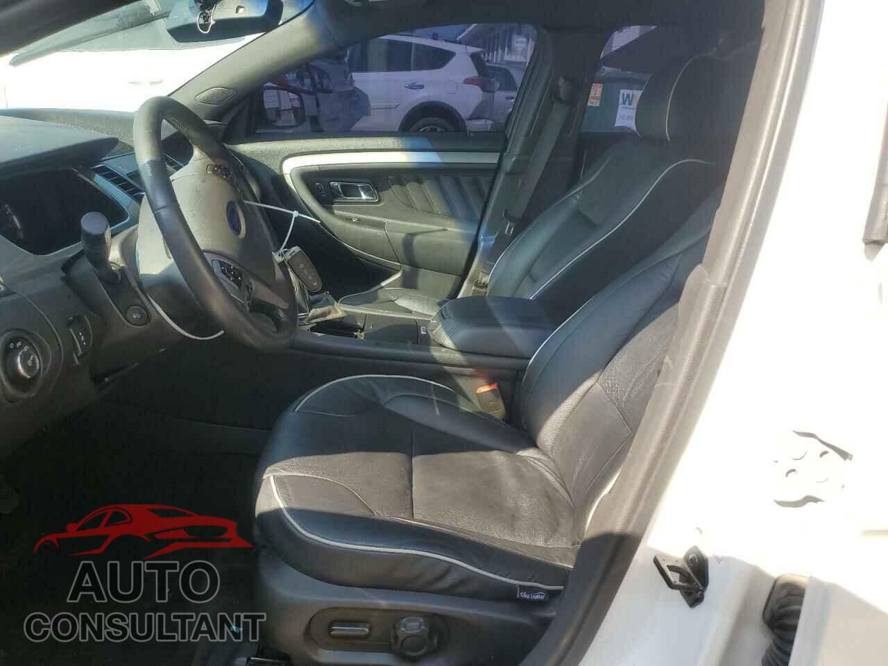 FORD TAURUS 2015 - 1FAHP2E80FG169546