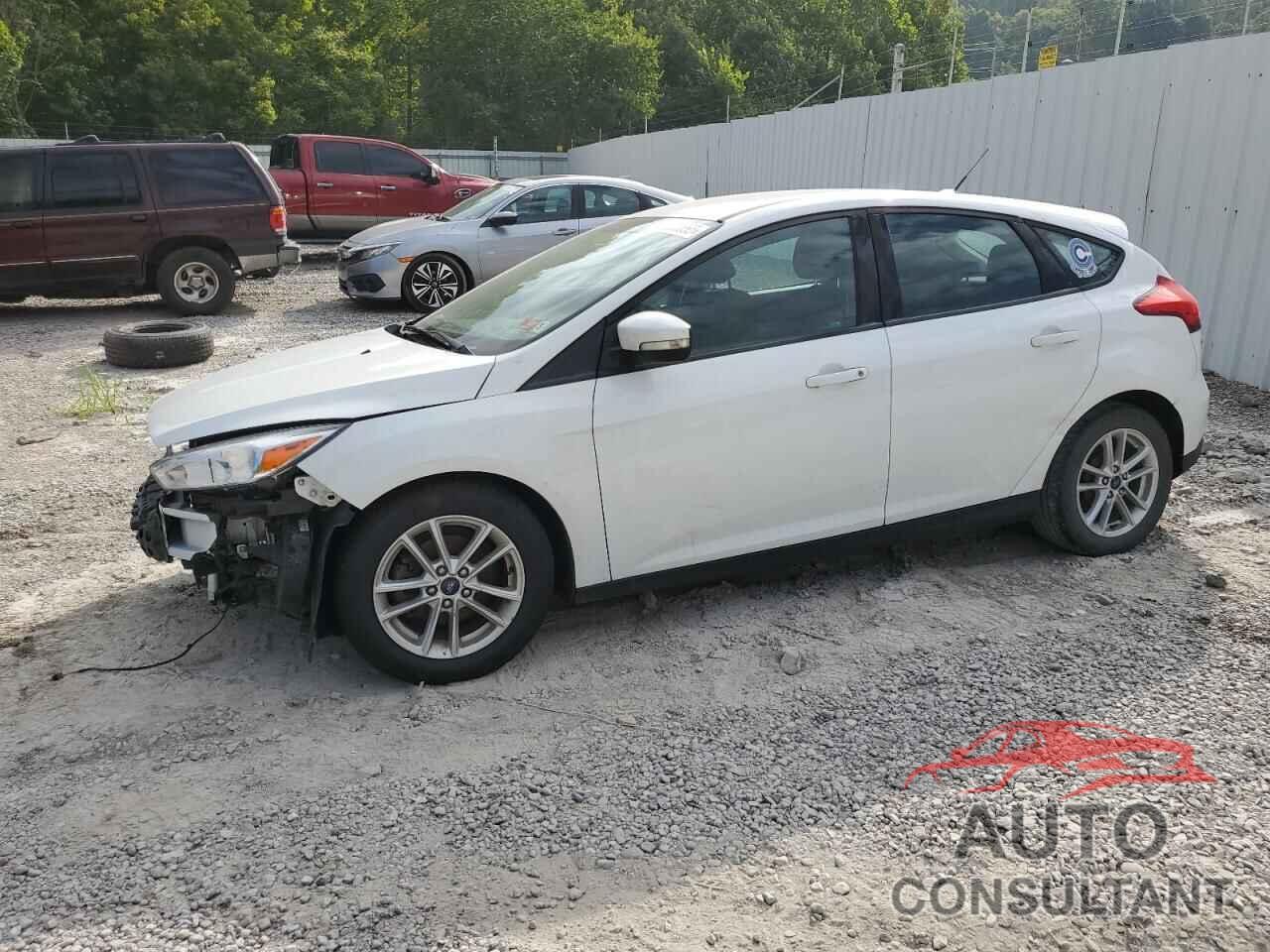 FORD FOCUS 2017 - 1FADP3K22HL247016