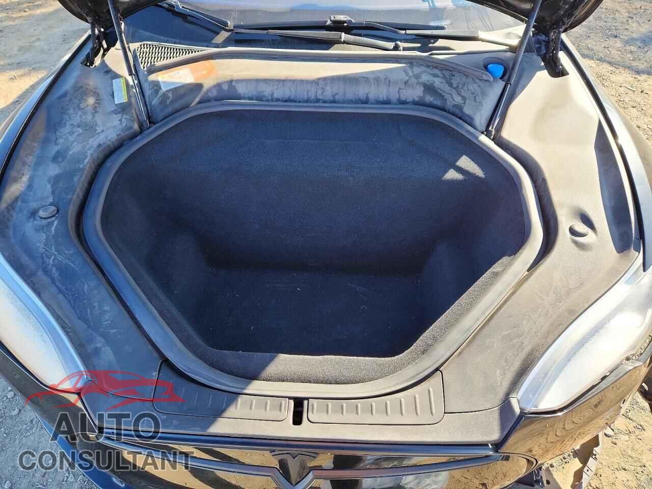 TESLA MODEL S 2015 - 5YJSA1E22FF116431