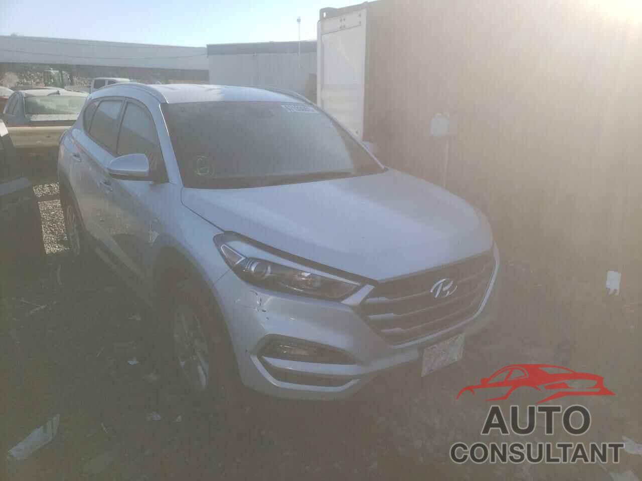 HYUNDAI TUCSON 2017 - KM8J3CA48HU437775