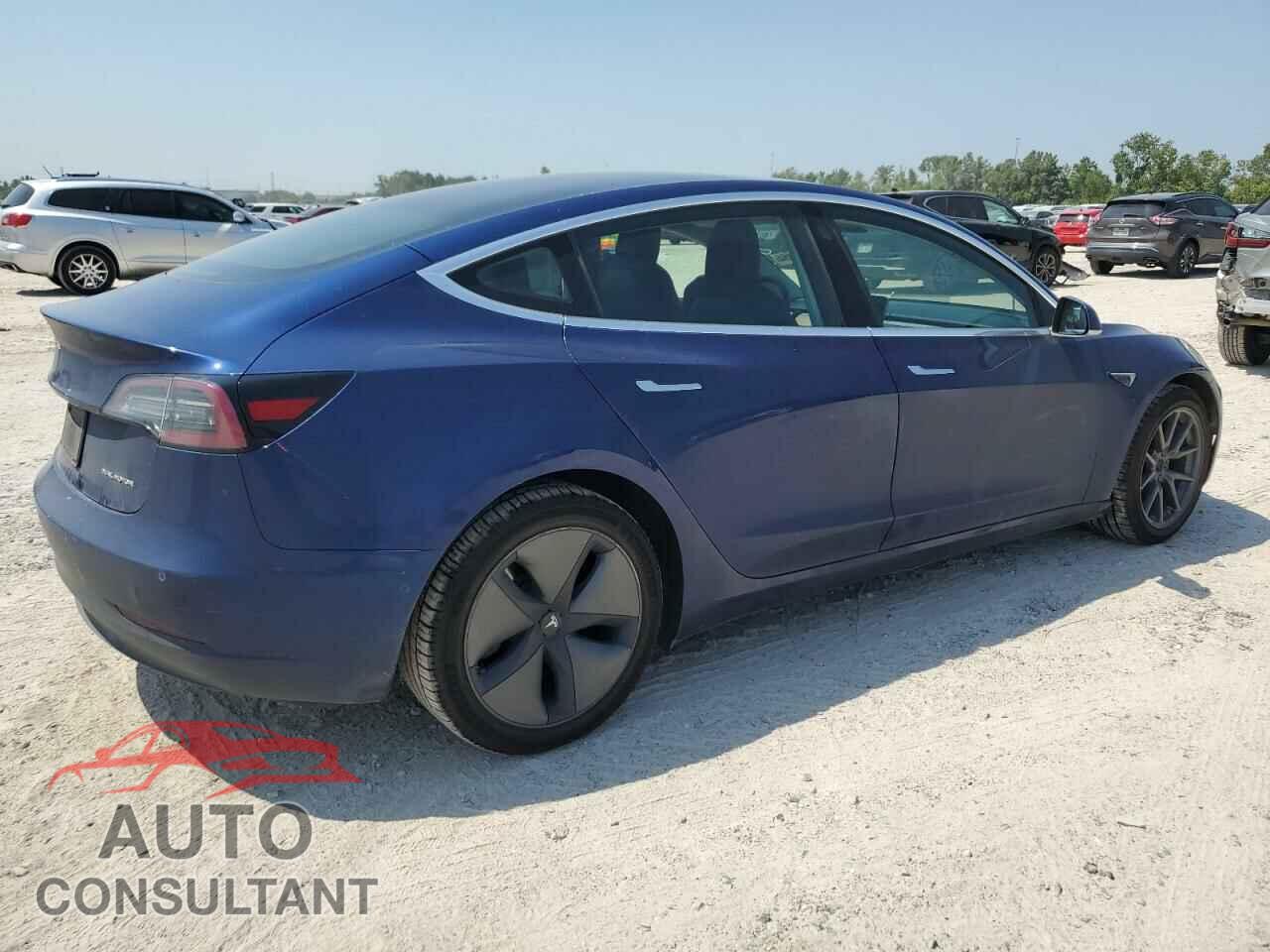 TESLA MODEL 3 2019 - 5YJ3E1EB7KF191175