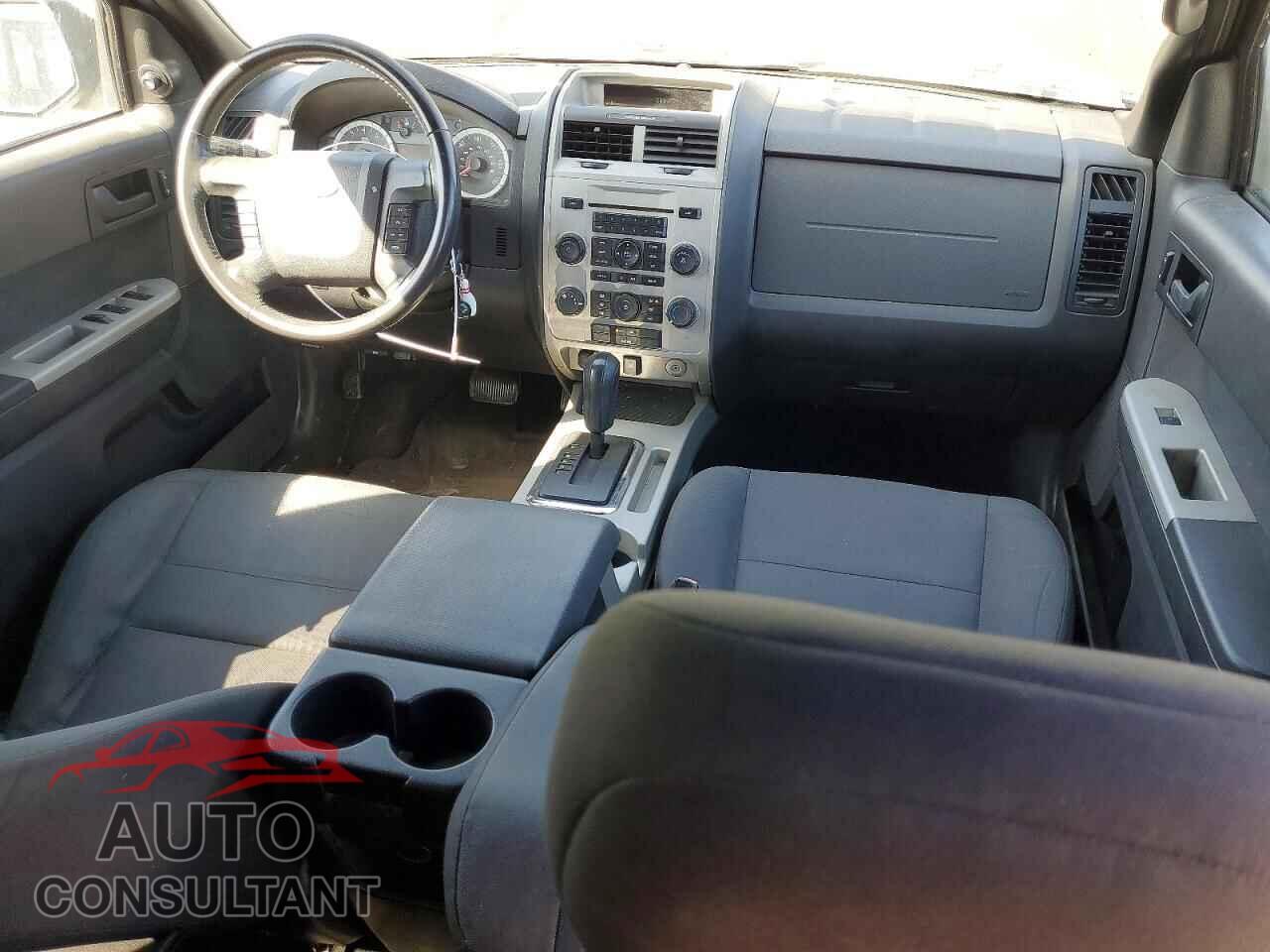 FORD ESCAPE 2011 - 1FMCU0DG4BKA33885
