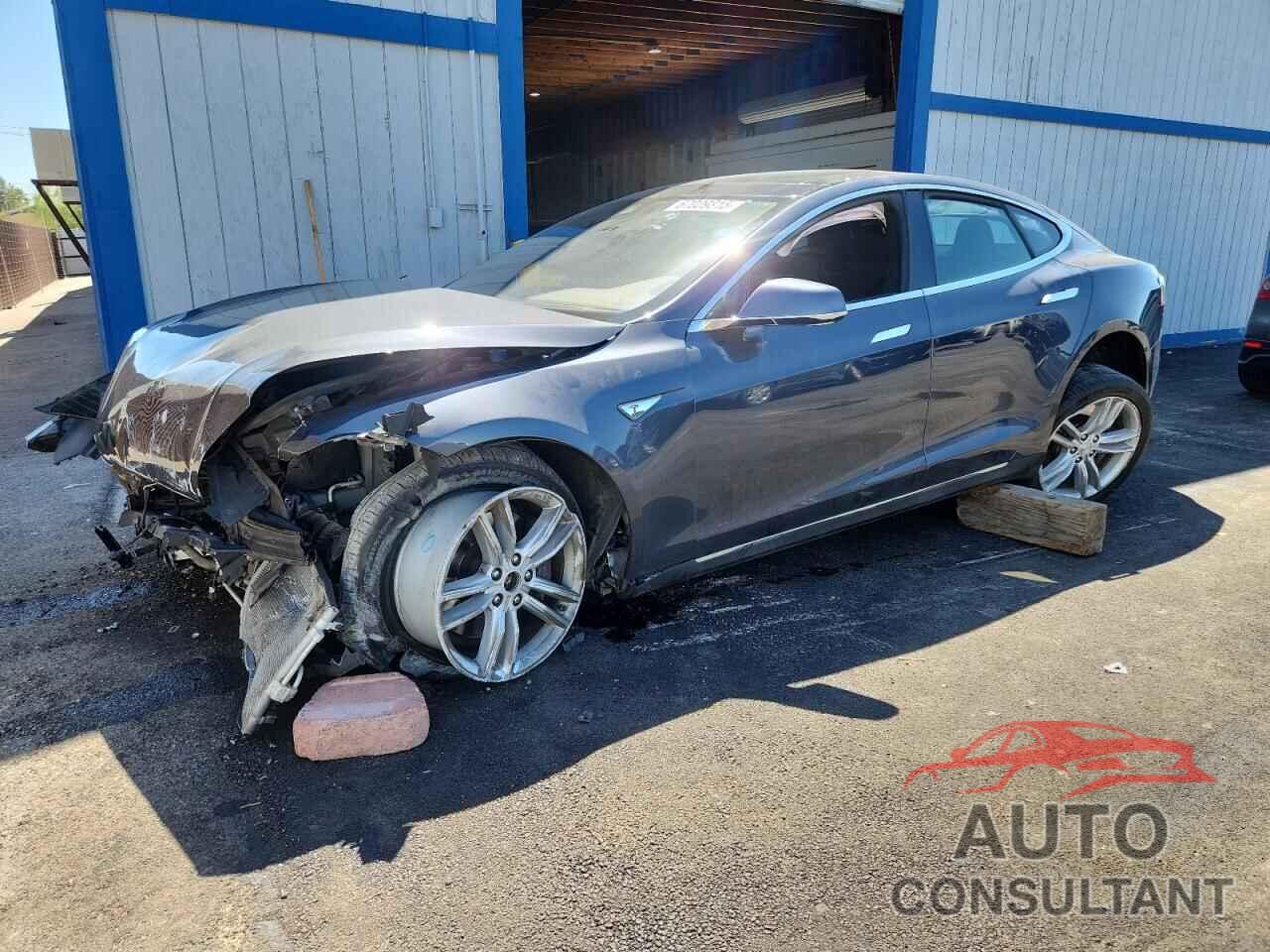 TESLA MODEL S 2015 - 5YJSA1E24FF116267