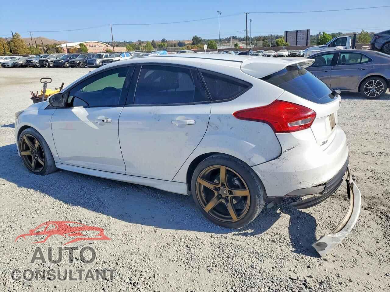 FORD FOCUS 2016 - 1FADP3L96GL405688