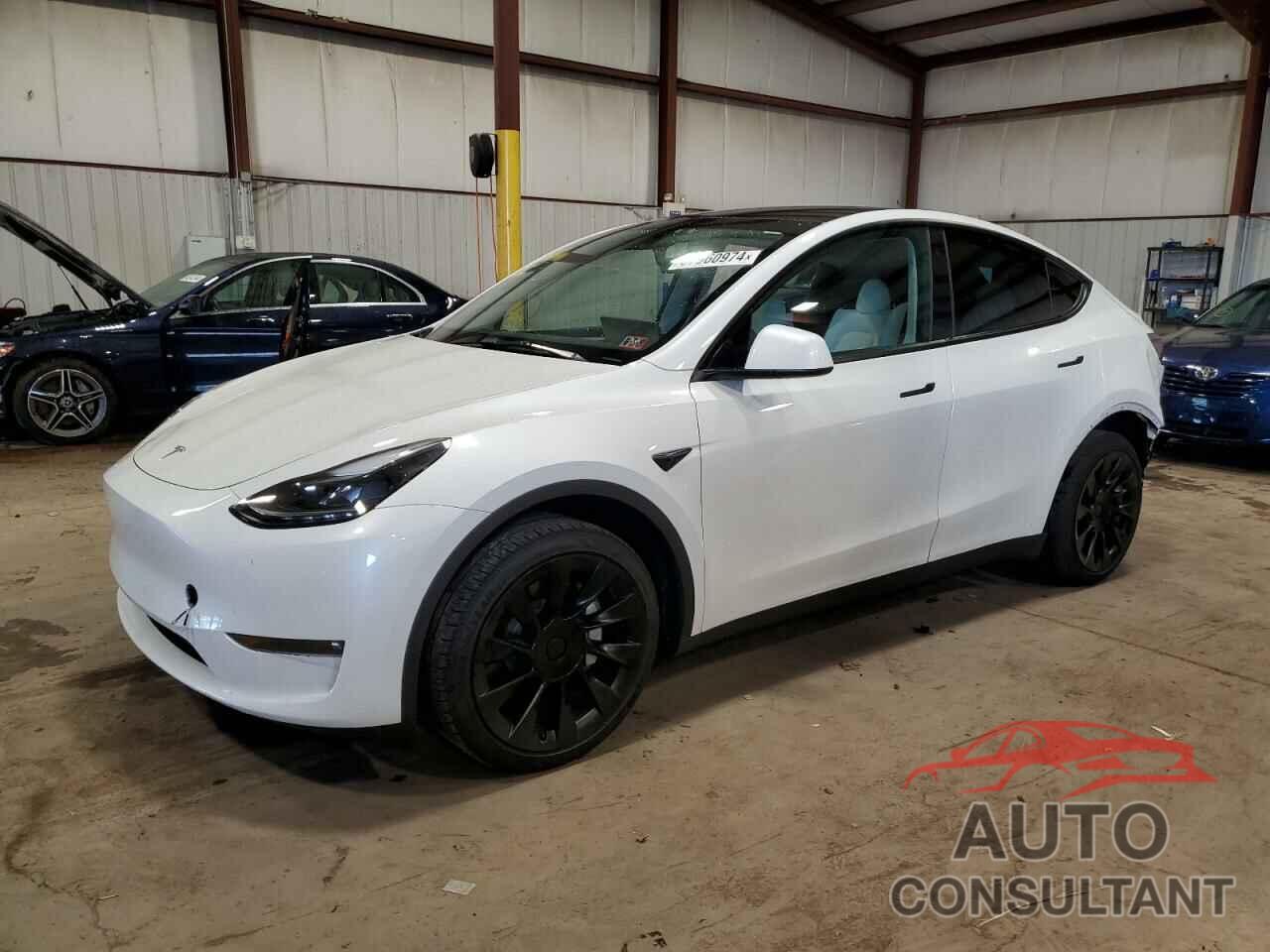 TESLA MODEL Y 2023 - 7SAYGDEE8PF783223