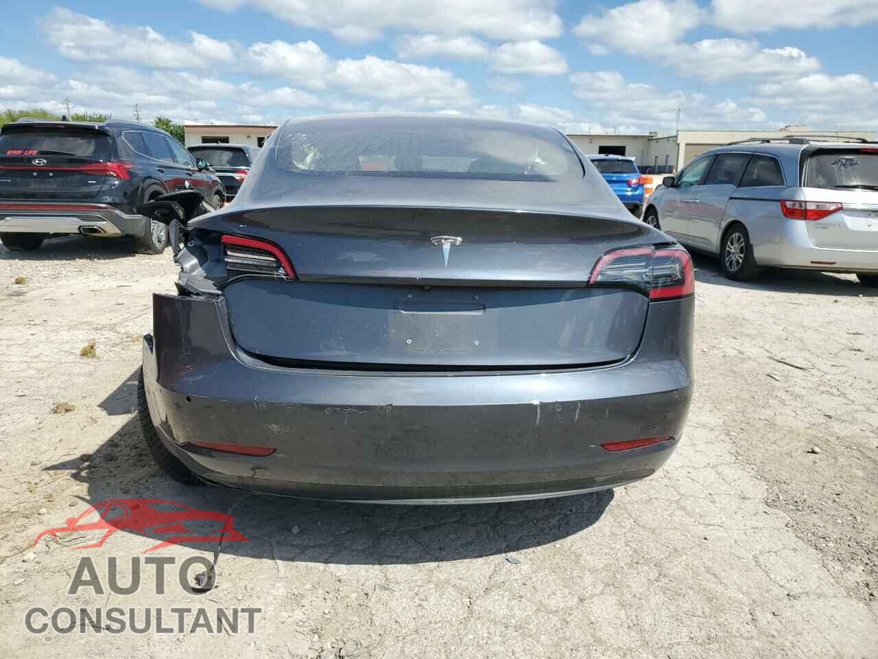 TESLA MODEL 3 2018 - 5YJ3E1EA1JF048468