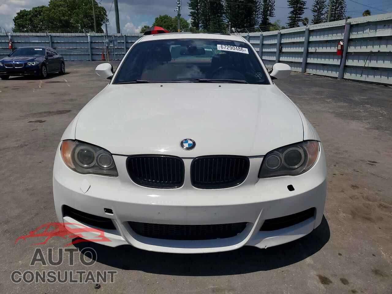 BMW 1 SERIES 2011 - WBAUC9C55BVM09120