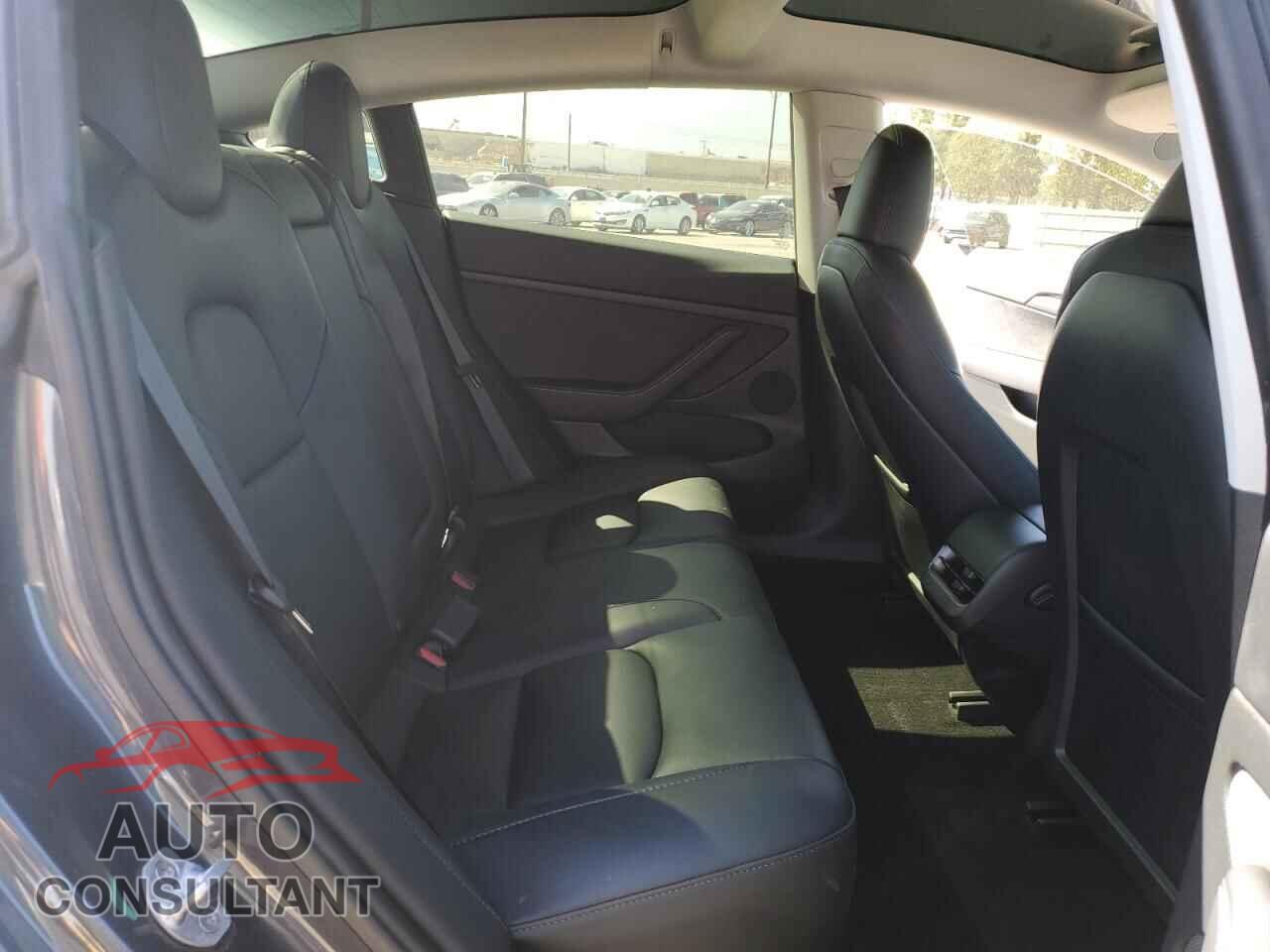 TESLA MODEL 3 2023 - 5YJ3E1EA7PF588268