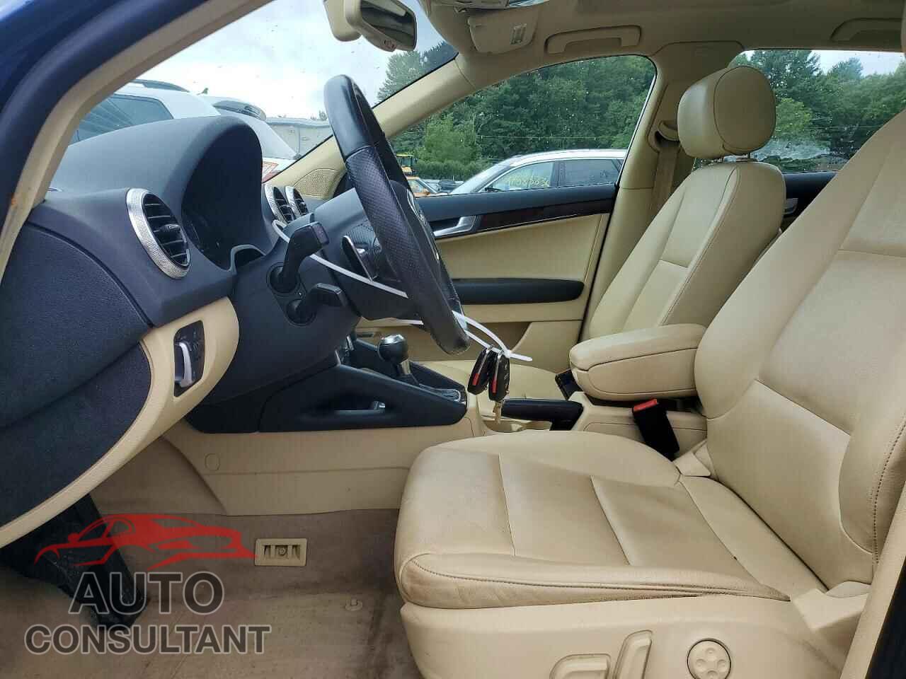 AUDI A3 2013 - WAUMFAFM2DA031649