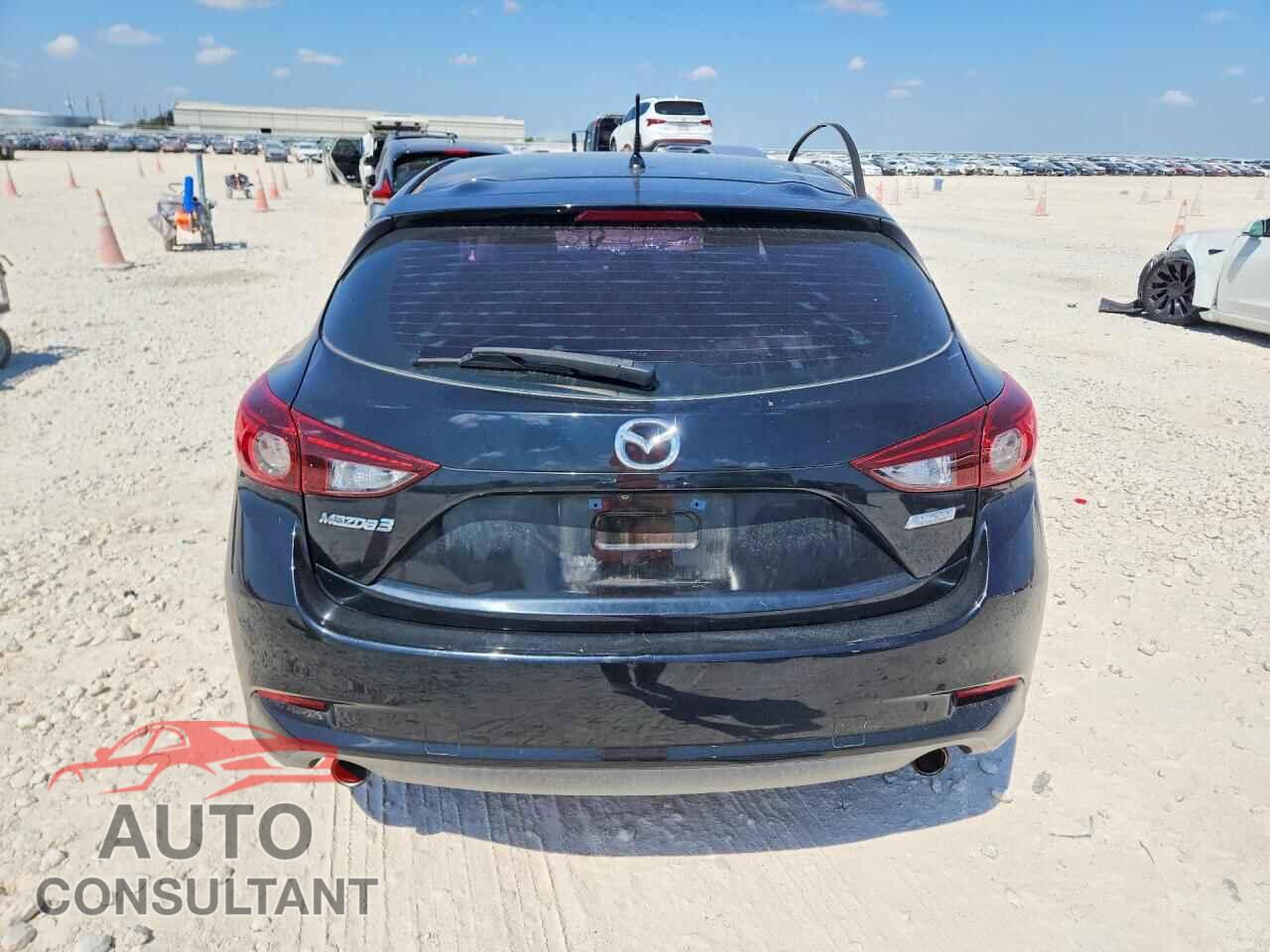 MAZDA 3 2017 - 3MZBN1K72HM153074