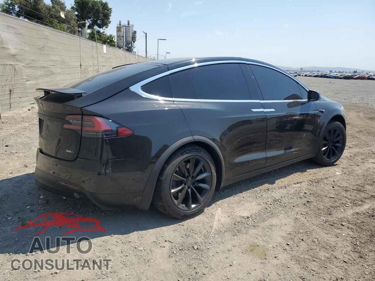 TESLA MODEL X 2017 - 5YJXCAE20HF074604