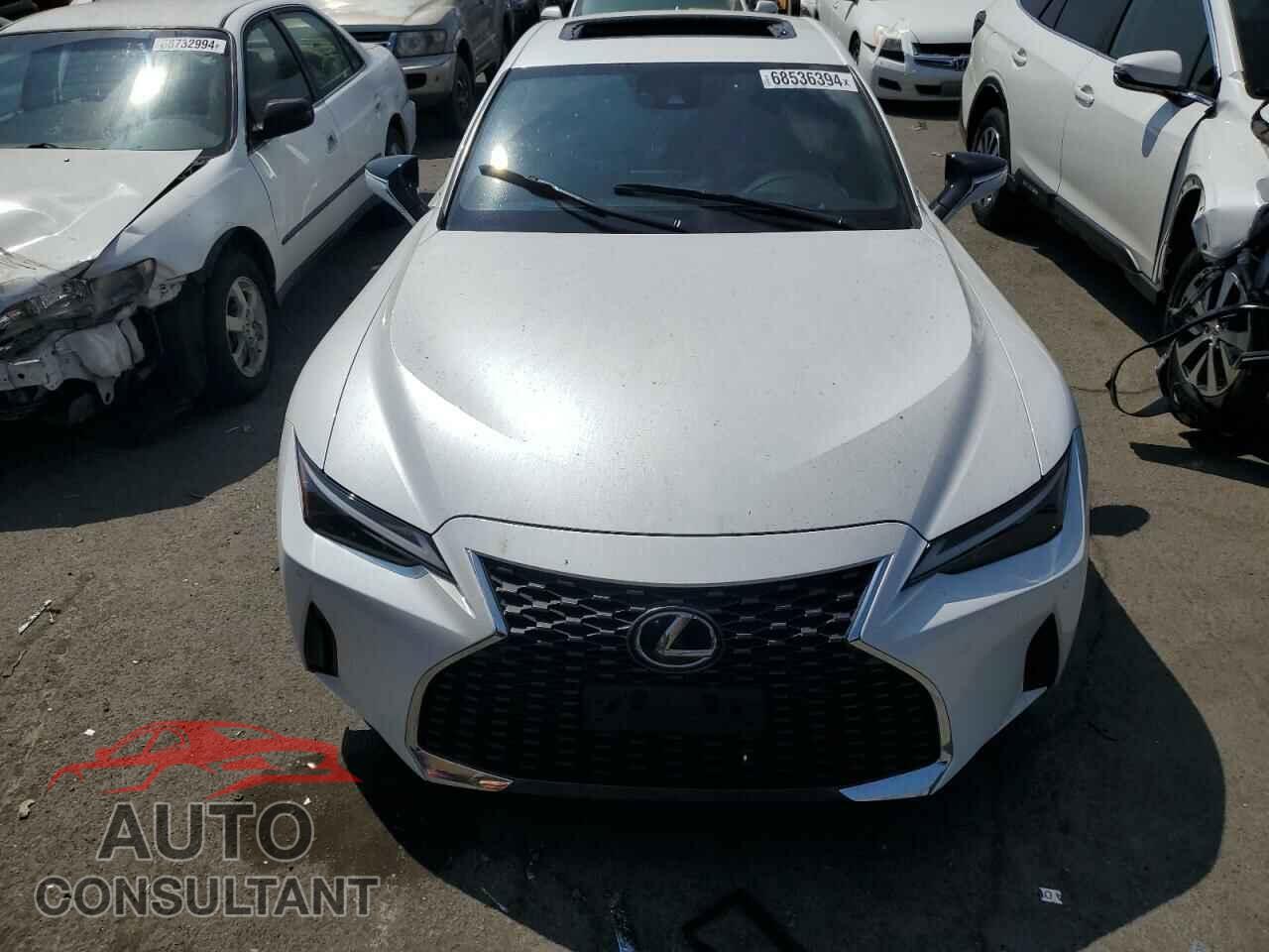 LEXUS IS 2021 - JTHCA1D2XM5111996