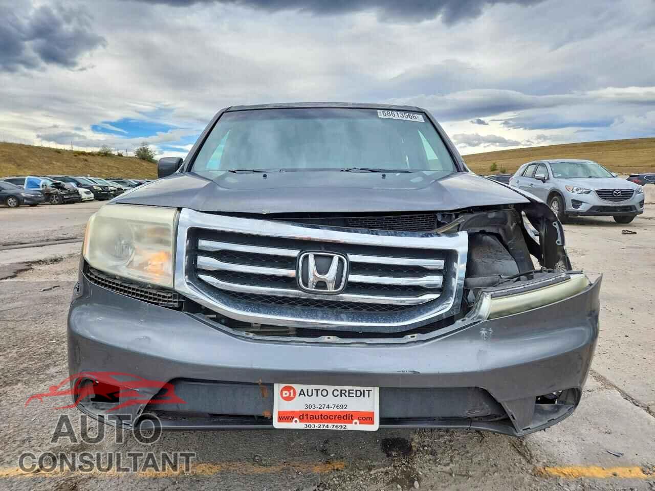 HONDA PILOT 2013 - 5FNYF4H52DB005684
