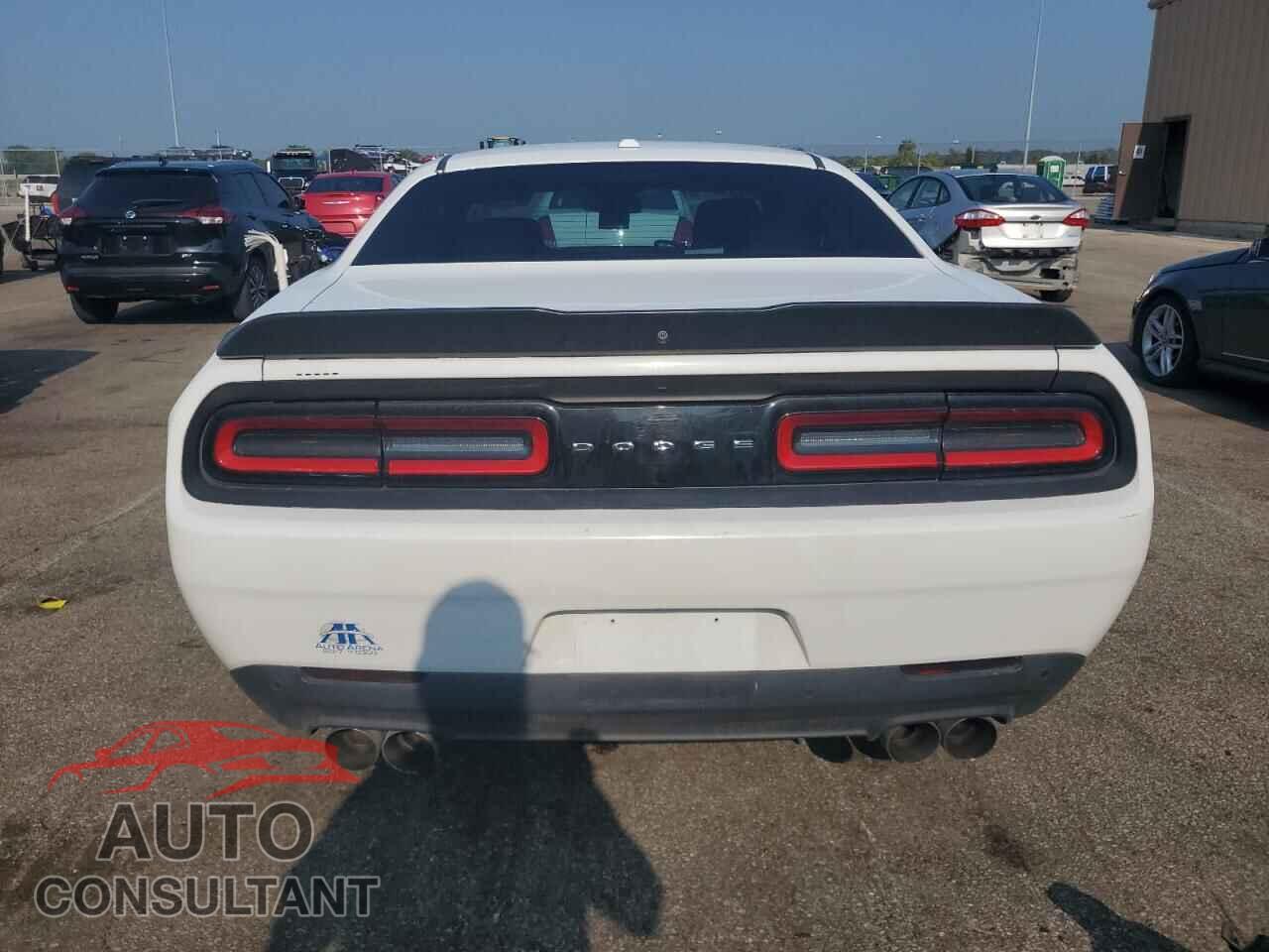 DODGE CHALLENGER 2015 - 2C3CDZAT7FH911045