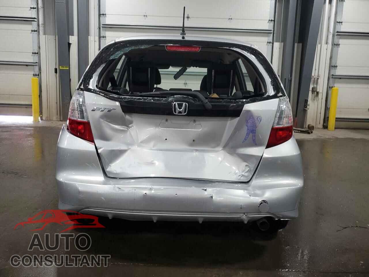 HONDA FIT 2013 - JHMGE8H30DC012438