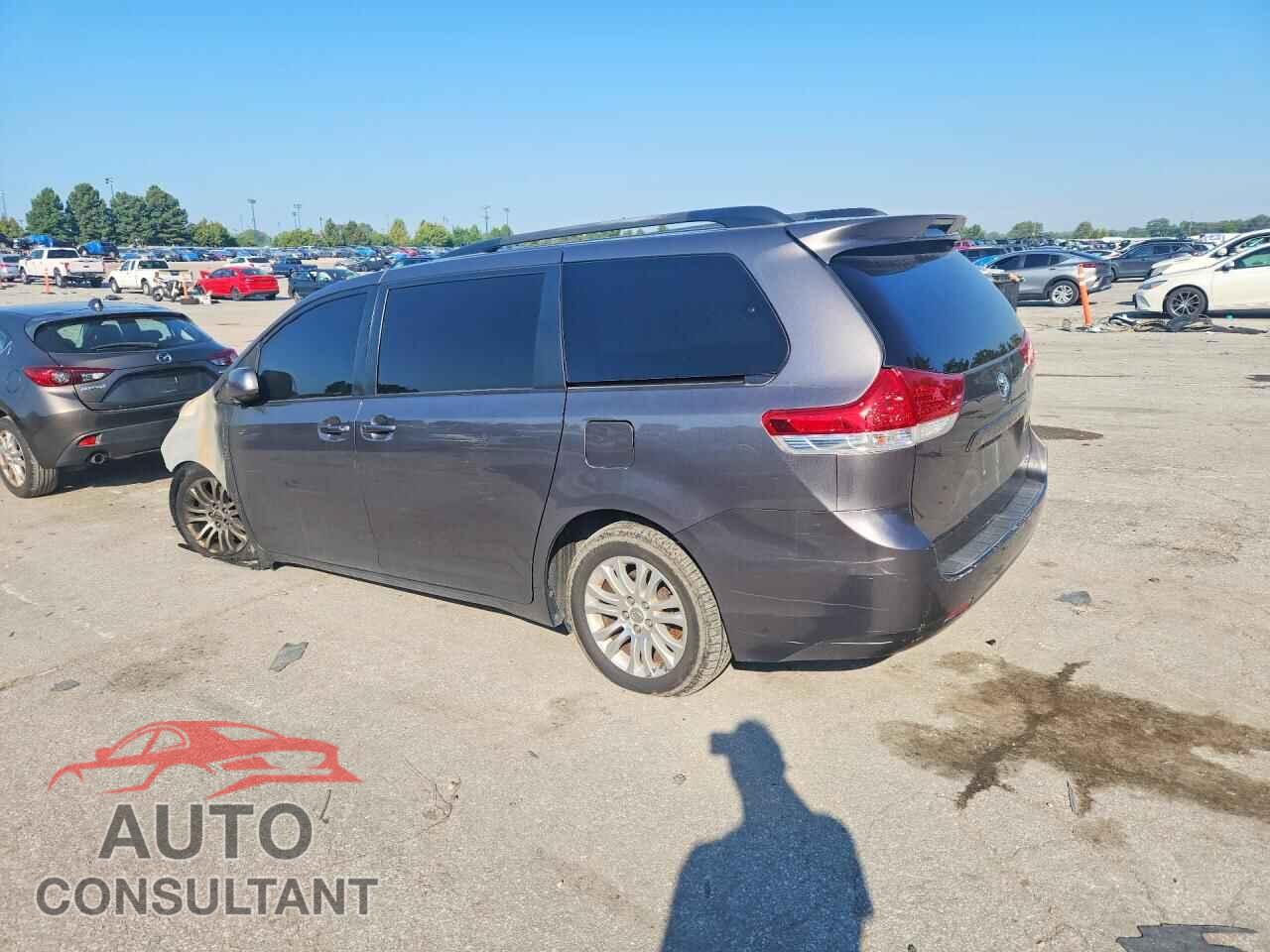 TOYOTA SIENNA 2012 - 5TDYK3DC4CS183553