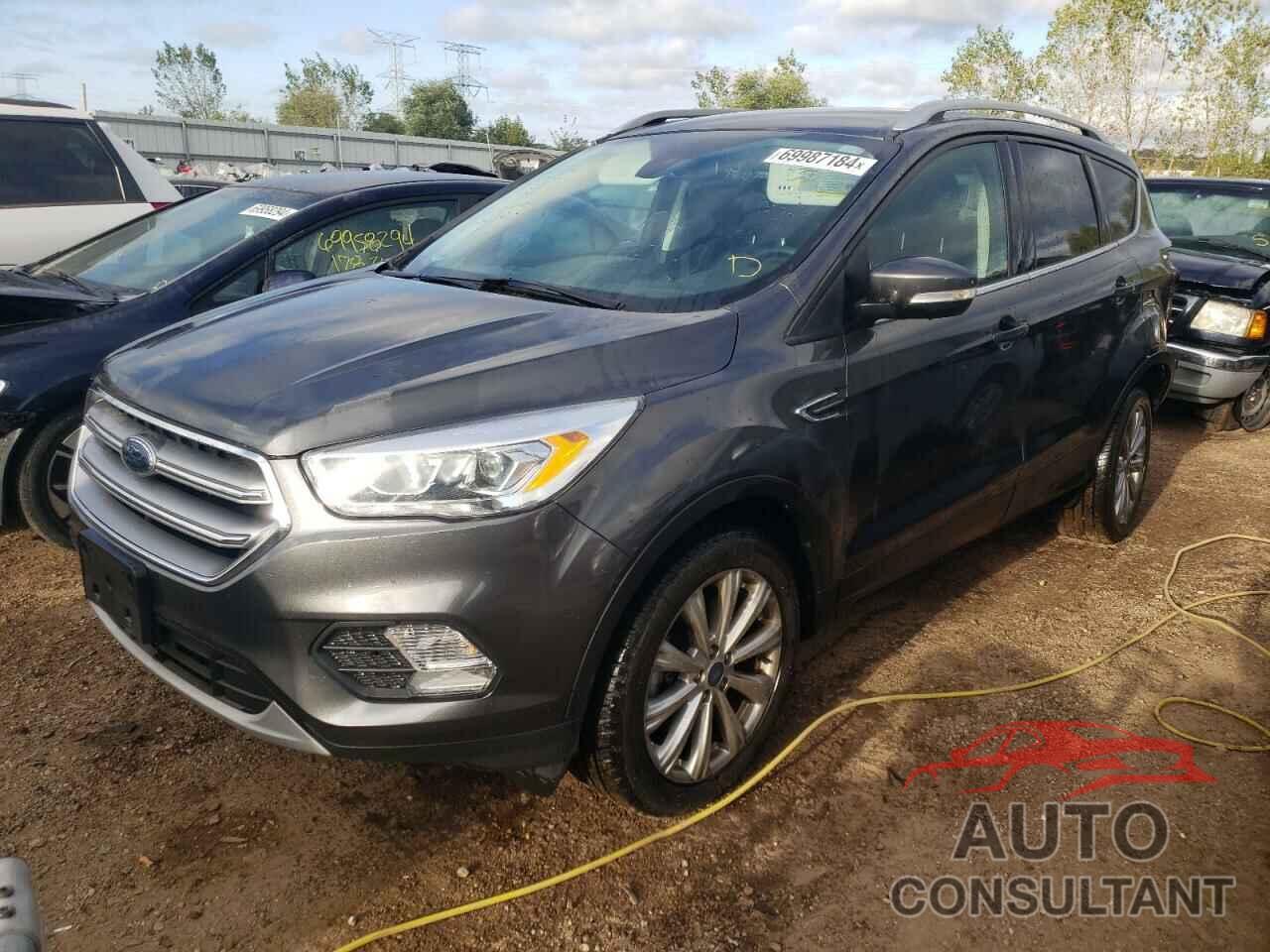 FORD ESCAPE 2017 - 1FMCU9J95HUE88090