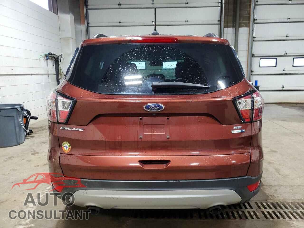 FORD ESCAPE 2018 - 1FMCU9GD4JUA50243
