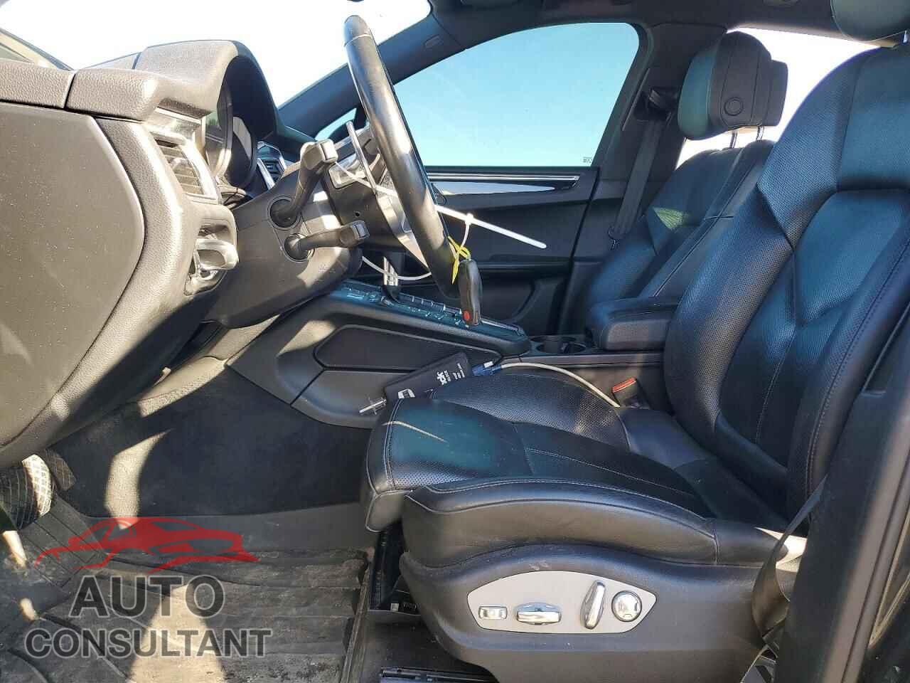 PORSCHE MACAN 2018 - WP1AB2A54JLB34741