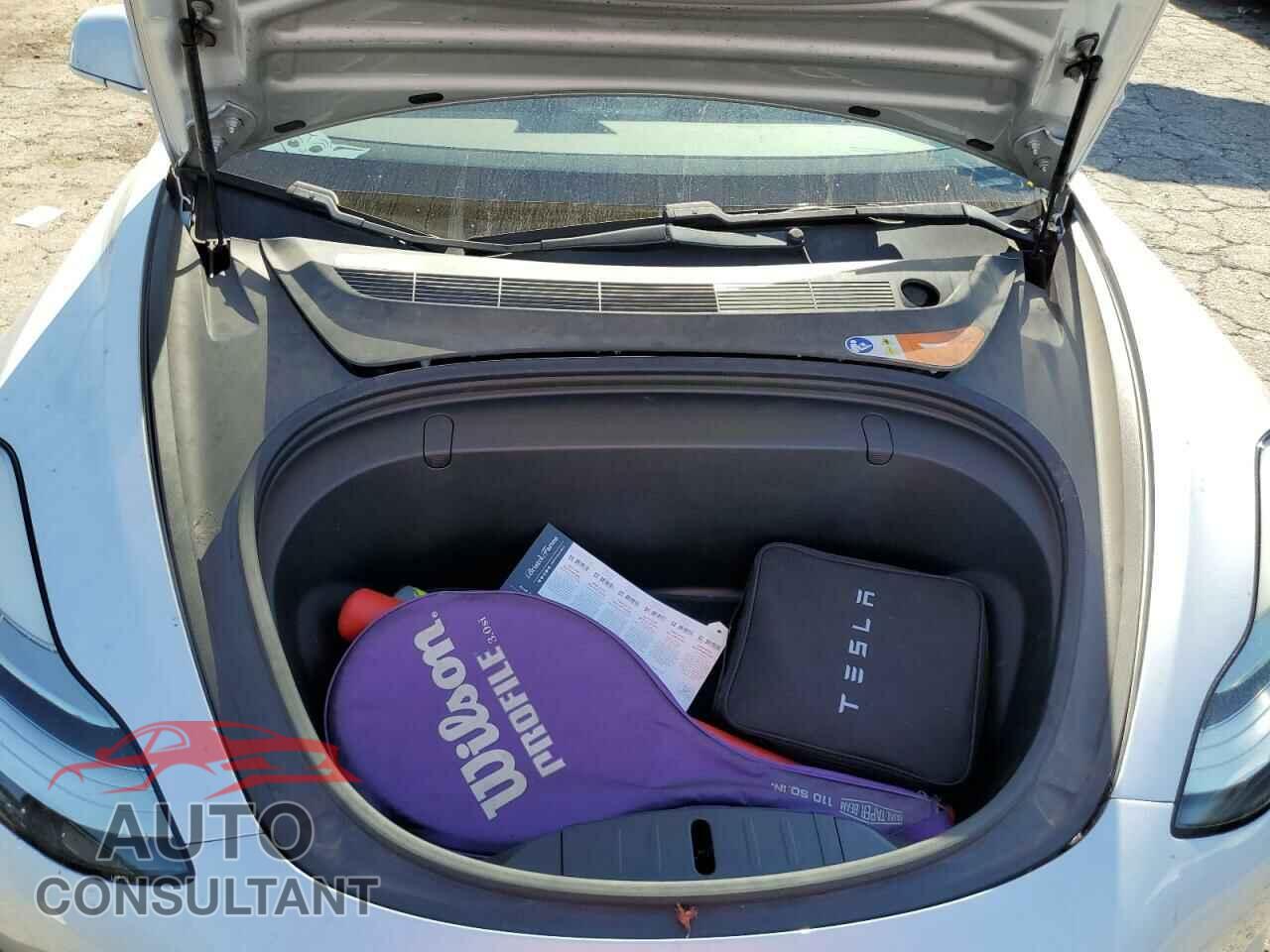 TESLA MODEL 3 2018 - 5YJ3E1EA7JF012123