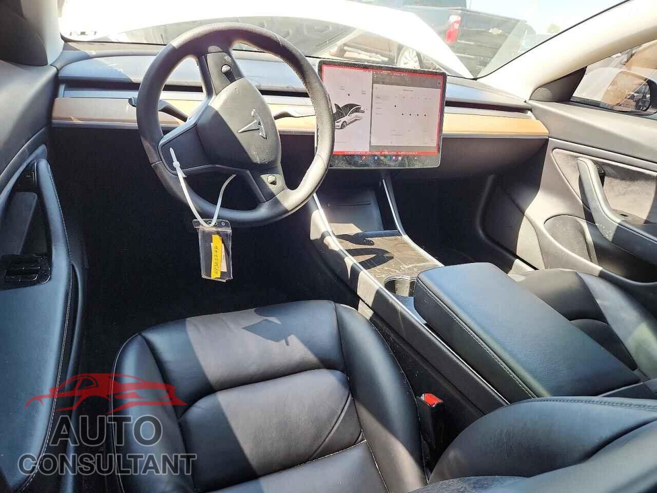 TESLA MODEL 3 2020 - 5YJ3E1EB1LF667678
