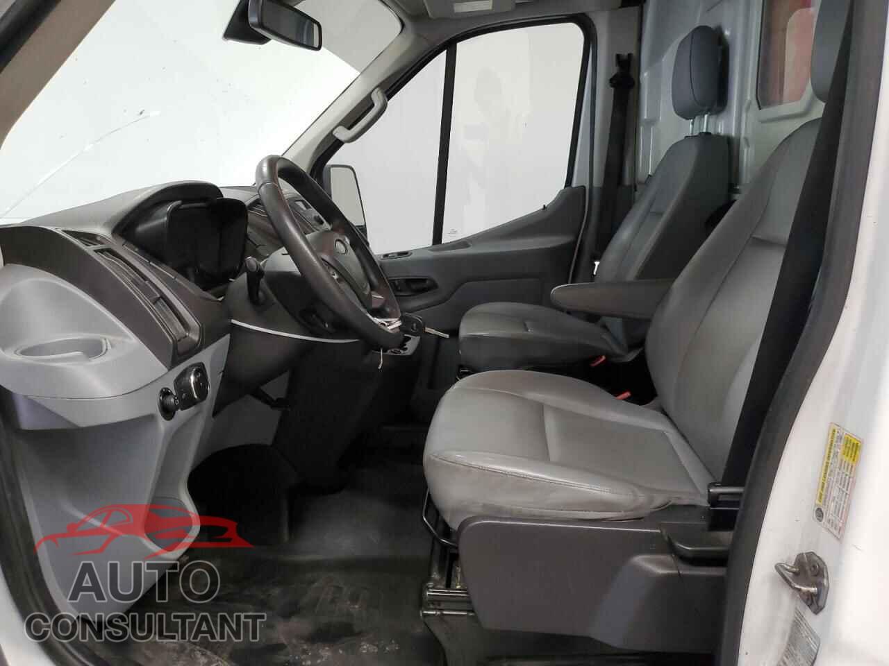 FORD TRANSIT 2017 - 1FTYR2CM7HKA62997