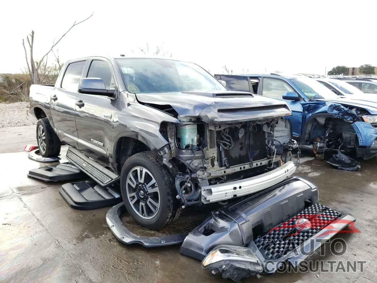 TOYOTA TUNDRA 2018 - 5TFDW5F16JX761881