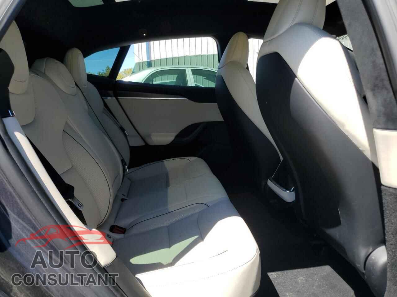 TESLA MODEL S 2021 - 5YJSA1E67MF447425