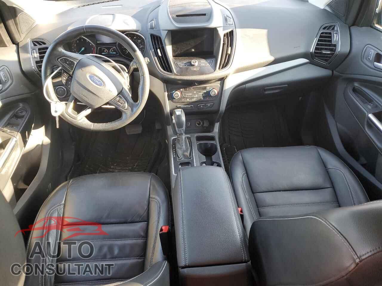 FORD ESCAPE 2018 - 1FMCU9HD2JUD23663