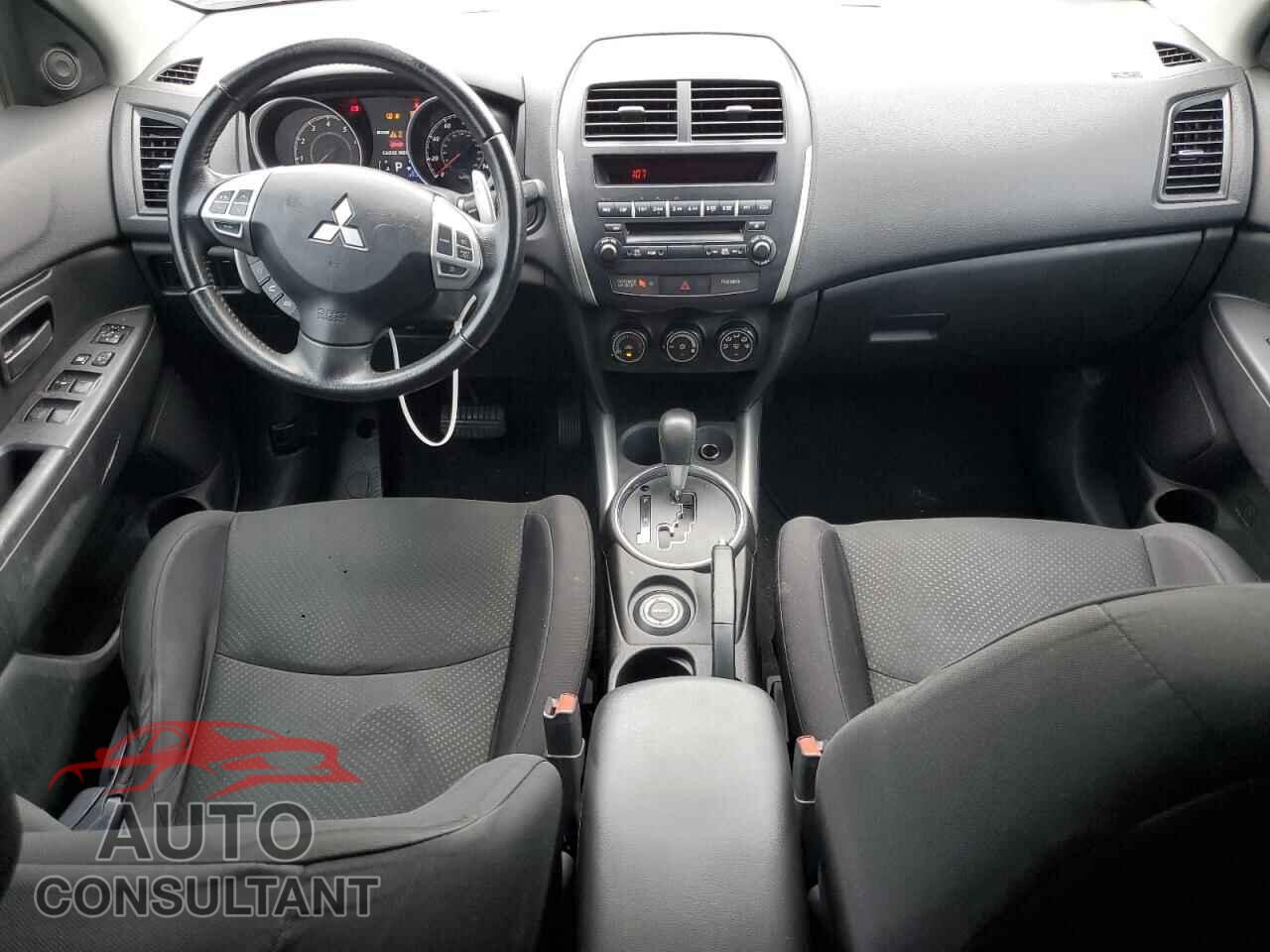 MITSUBISHI OUTLANDER 2013 - 4A4AR3AU1DE006761