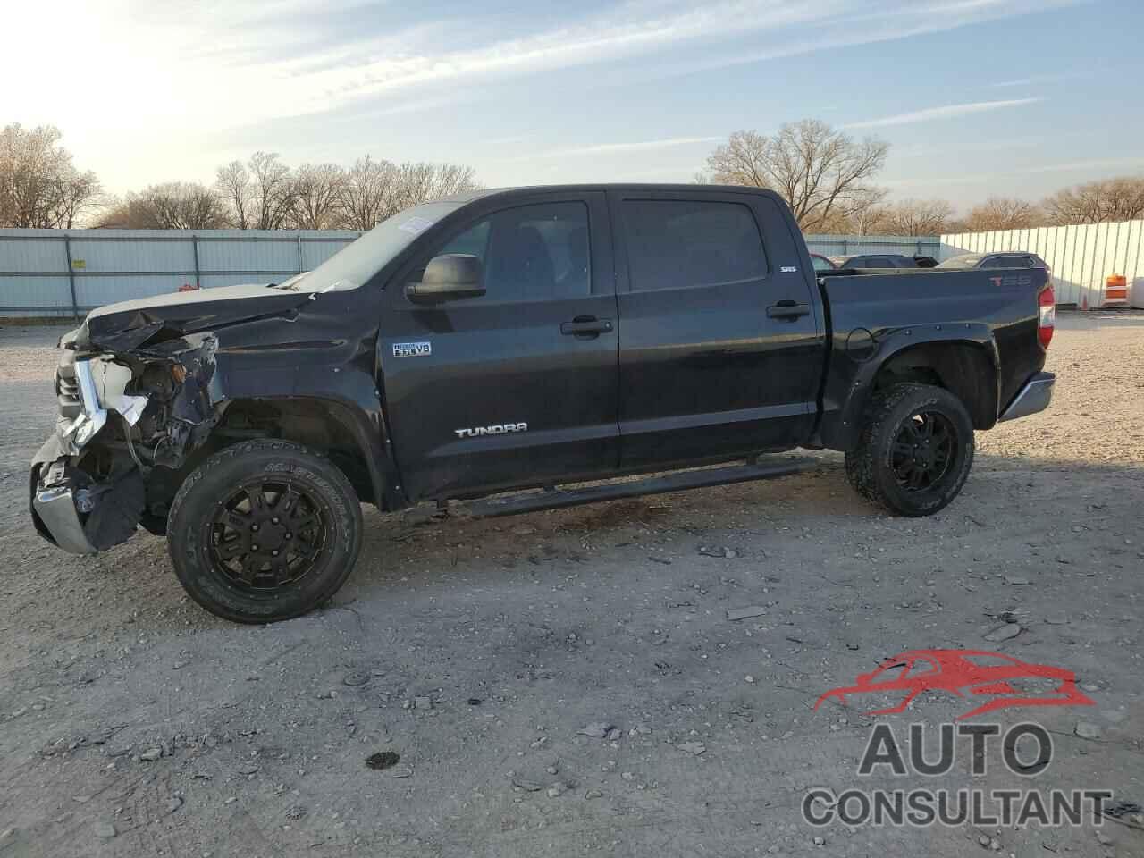 TOYOTA TUNDRA 2015 - 5TFDW5F15FX442849