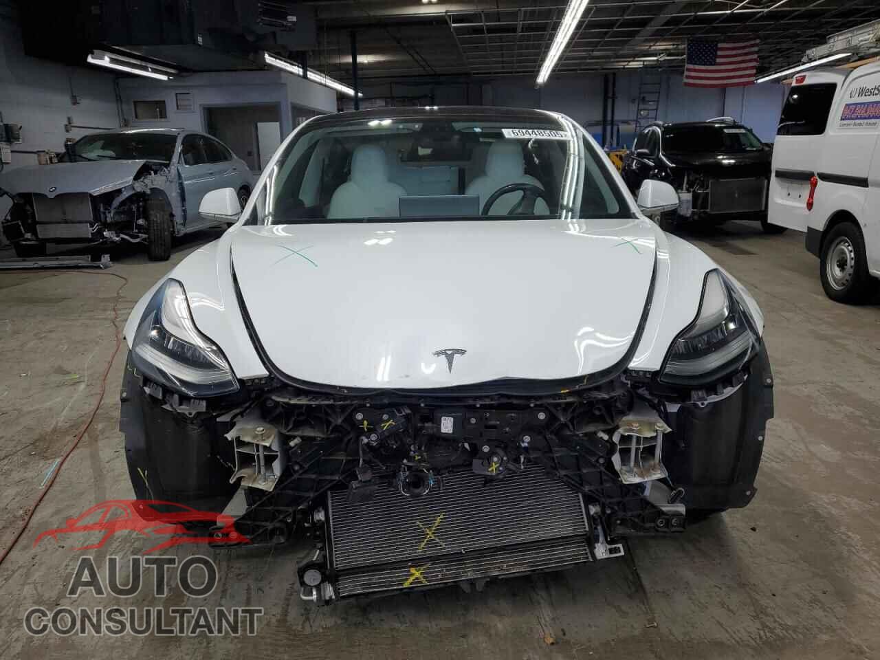 TESLA MODEL 3 2018 - 5YJ3E1EB1JF097954