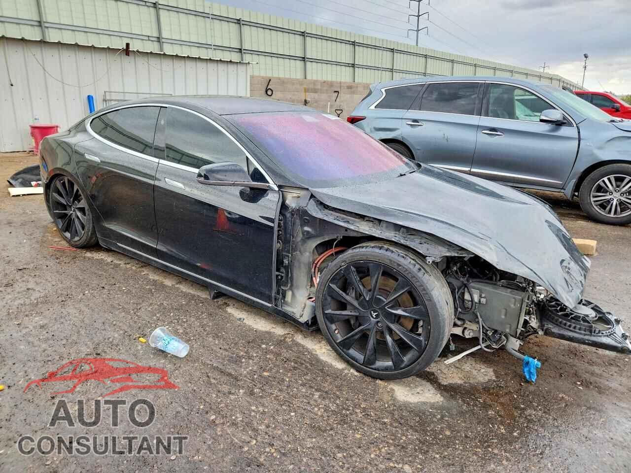 TESLA MODEL S 2018 - 5YJSA1E20JF298719