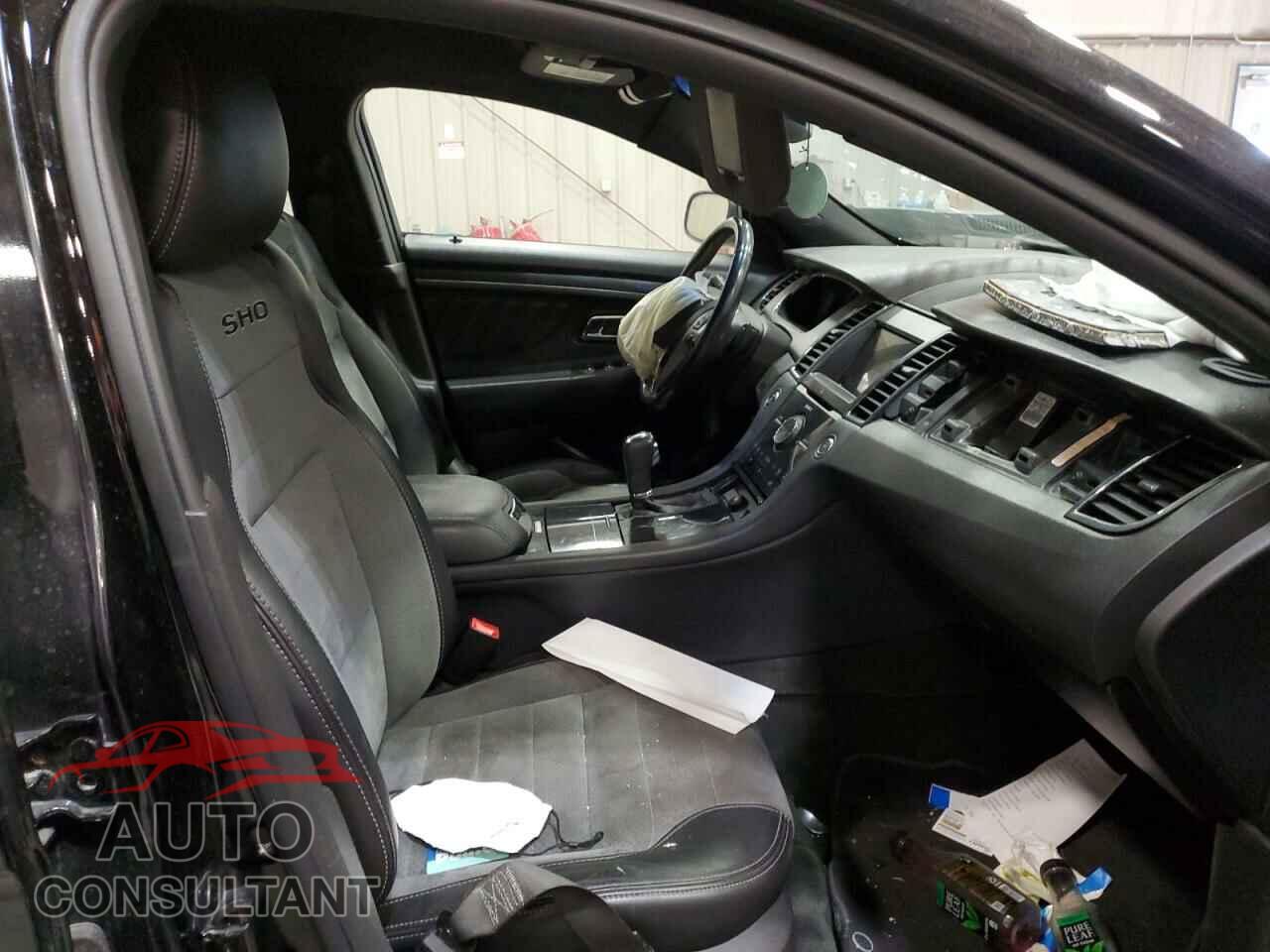 FORD TAURUS 2016 - 1FAHP2KT3GG112381
