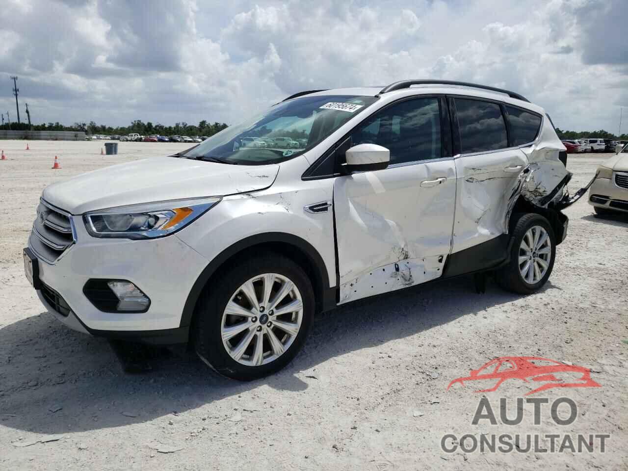 FORD ESCAPE 2019 - 1FMCU9HD8KUA66817