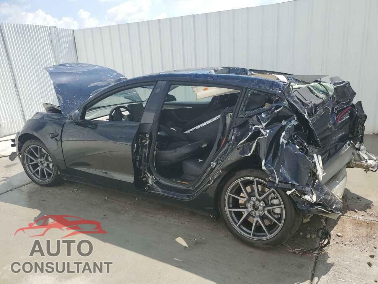 TESLA MODEL 3 2022 - 5YJ3E1EB0NF289596