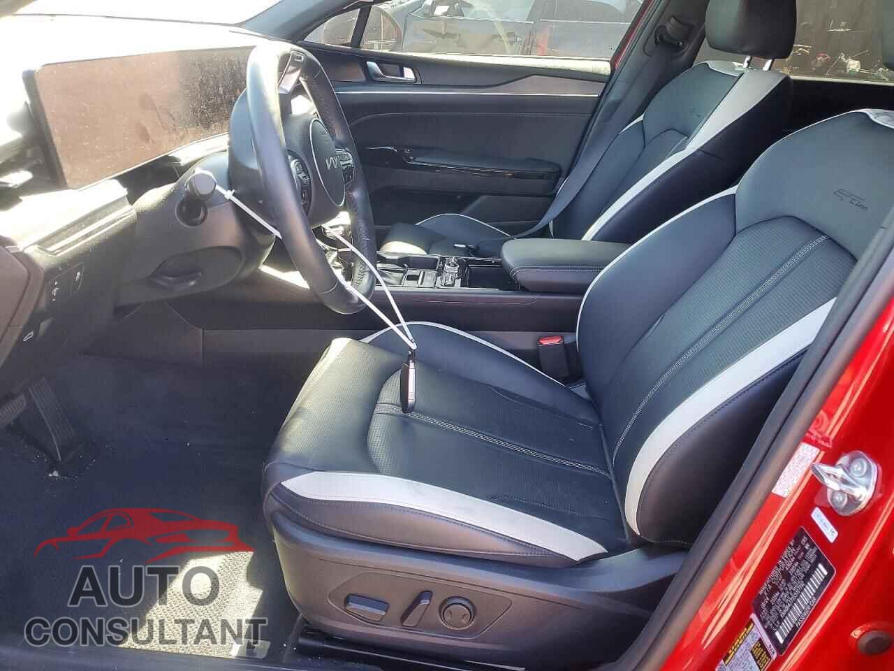 KIA K5 2025 - KNAG64J73S5317192